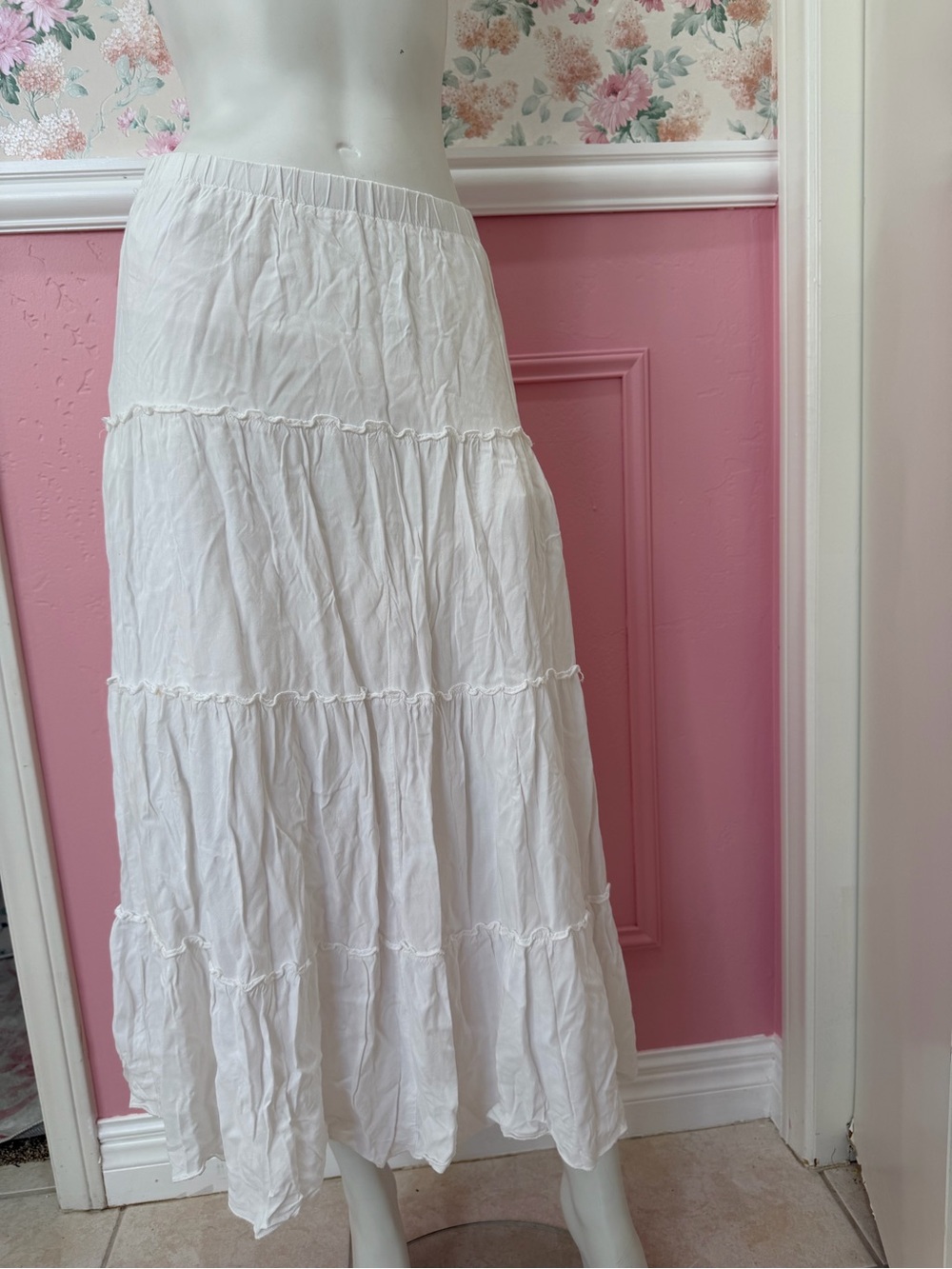 Brandy Melville White Tiered Maxi Skirt